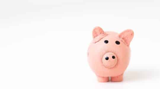 Image of piggy bank for financial services affiliate marketing