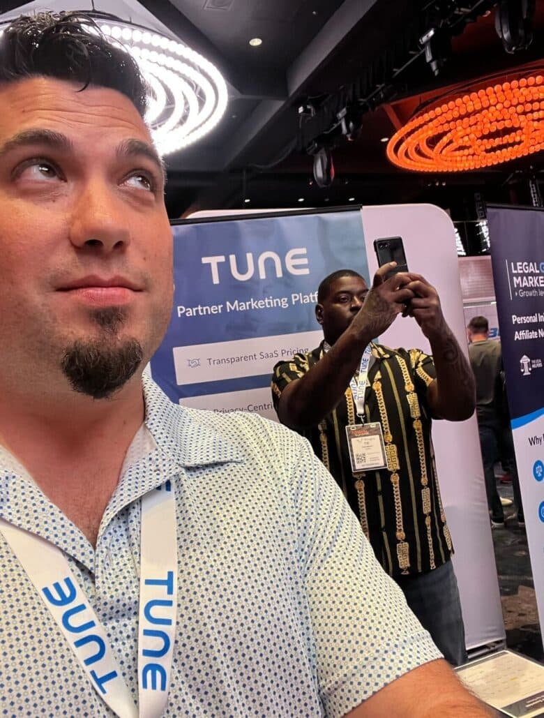 Dan capturing Tie capturing a selfie at the TUNE booth during ASE23.